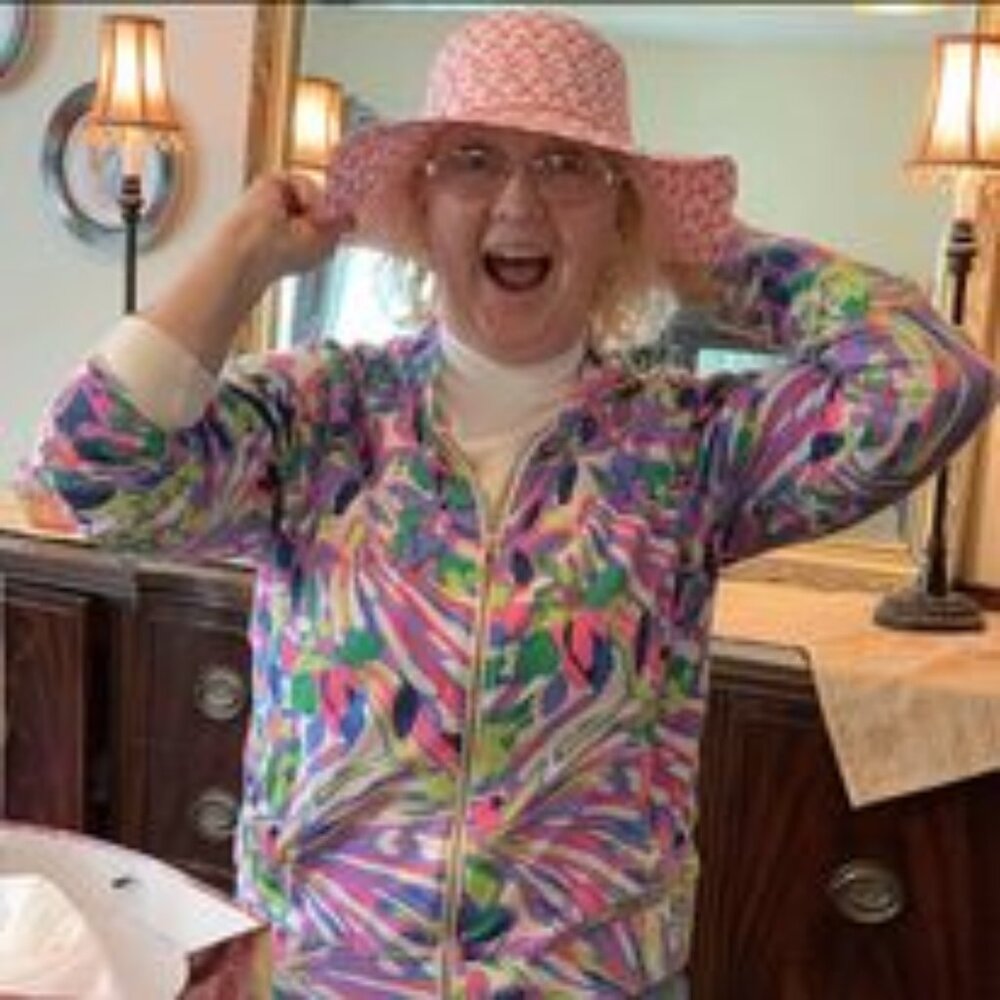 Meet your Posher, Laura